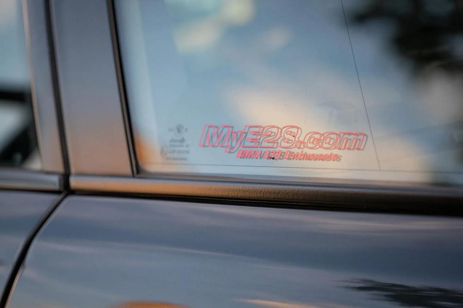 Детали экстерьера BMW M5 Touring (E34) 1992 года  (EU) (фото 44 из 94)